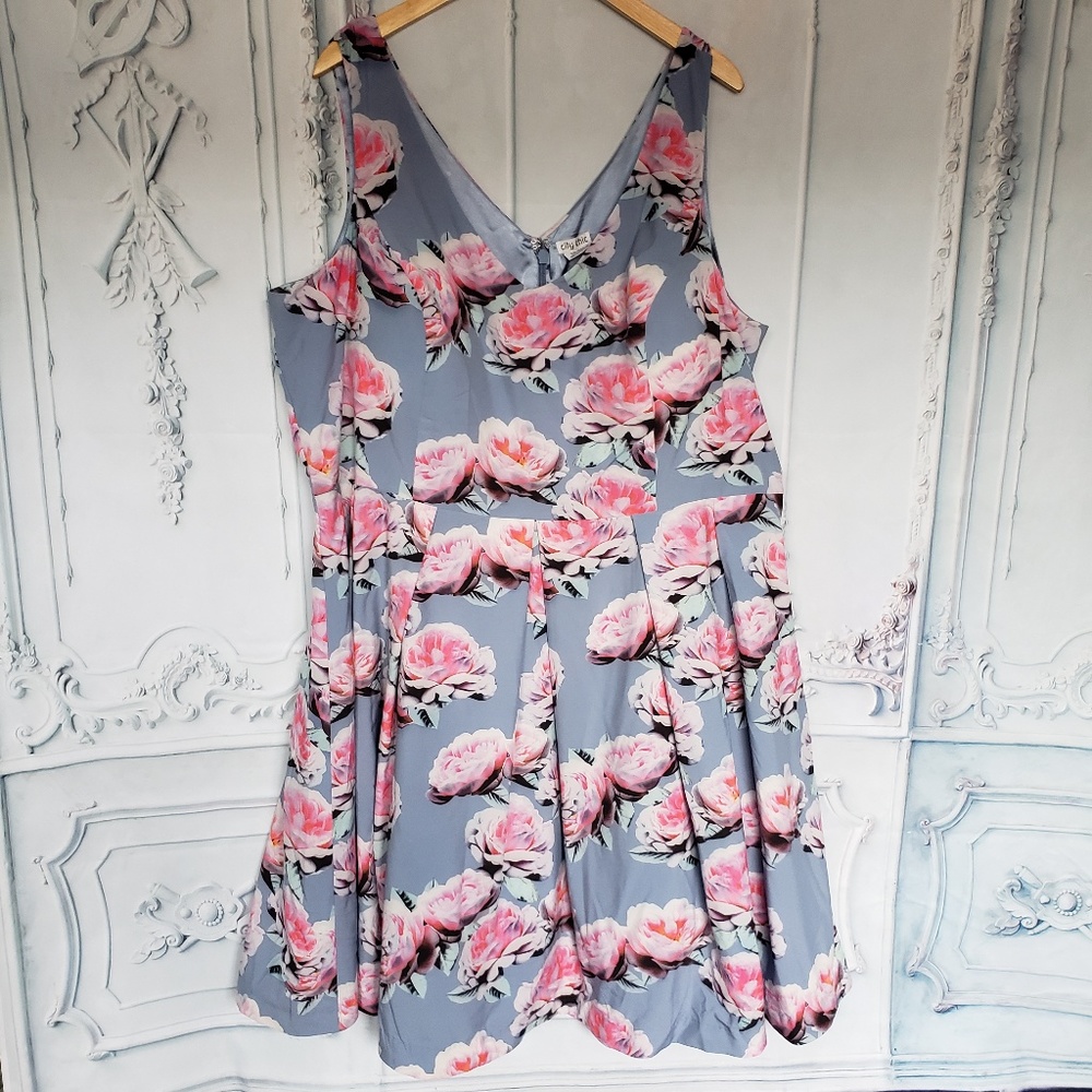 City Chic Floral Dress Size XXL/24W